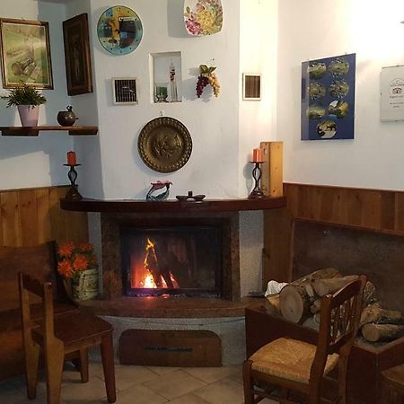 Agriturismo Volpe Golosa Morbegno Esterno foto